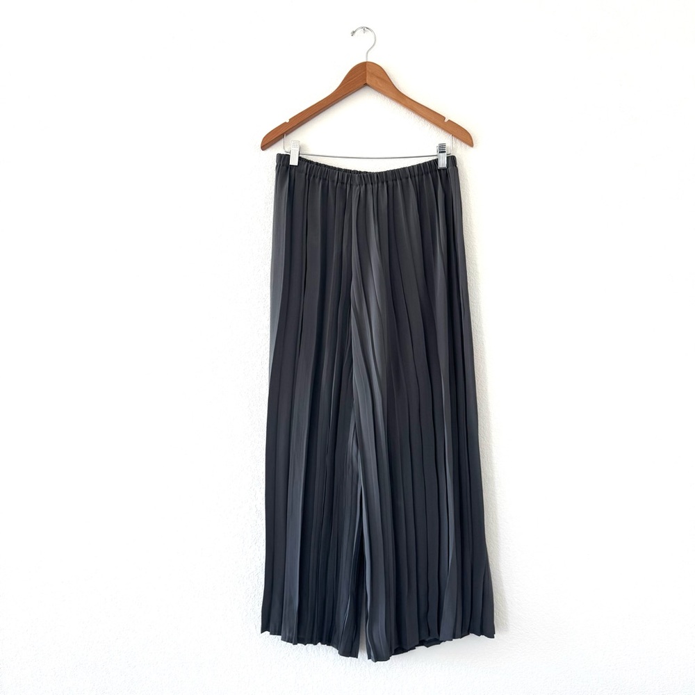 Babette Dark Gray Accordian Wide Leg Flowy Pants